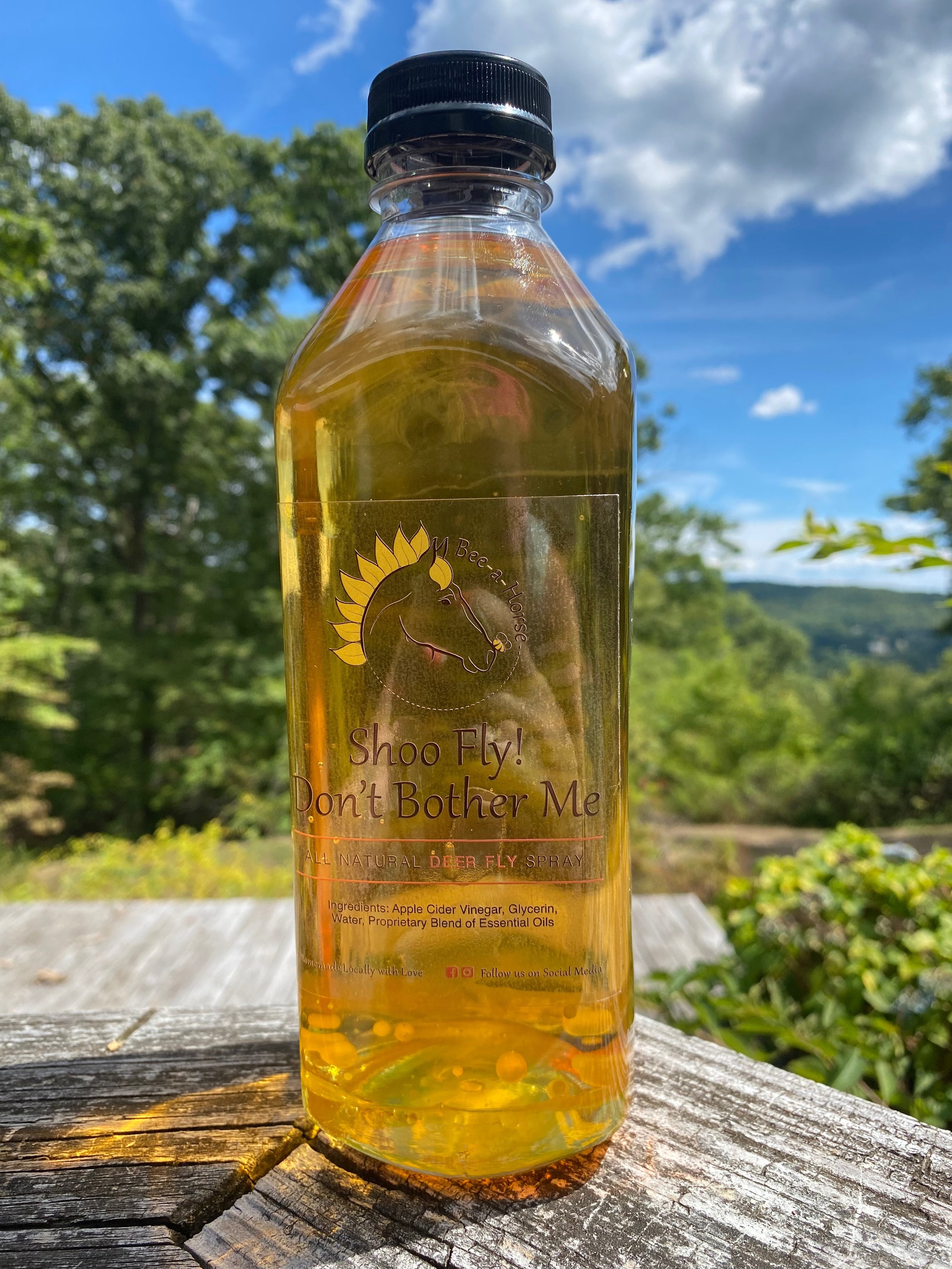 Deer fly outlet repellent